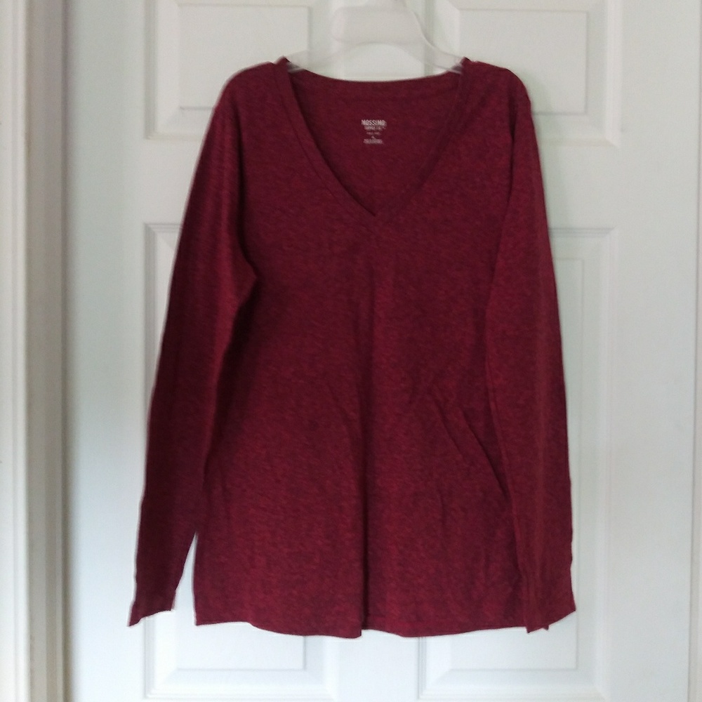 Womens speckled red (little black flecks) tee.